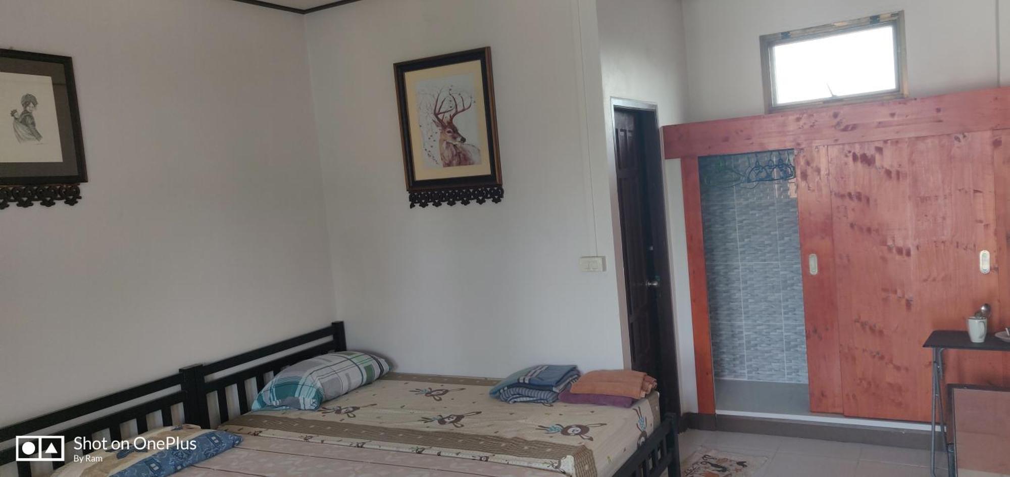 Manu V House Hotel Ayutthaya Eksteriør billede